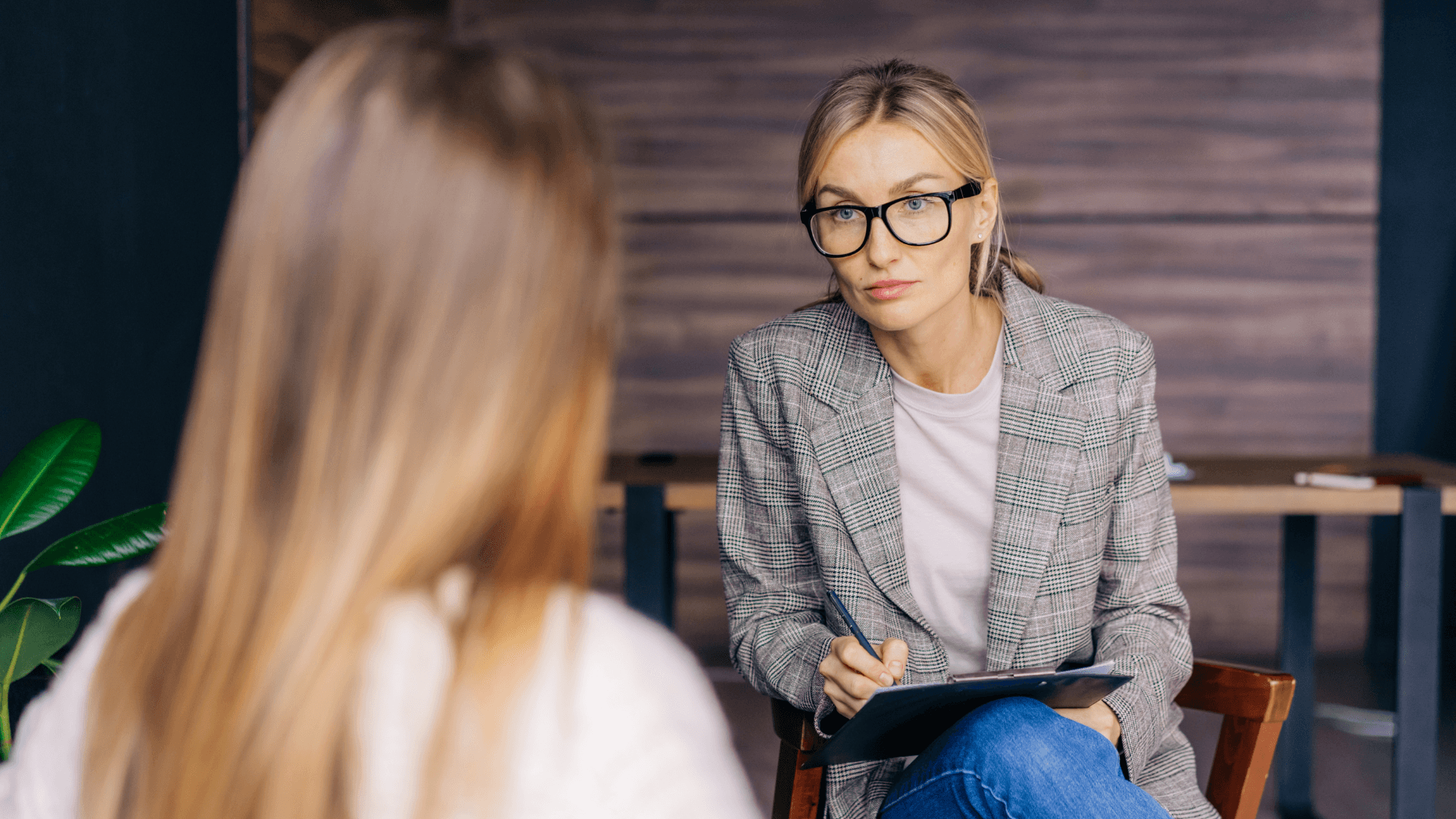 Interview Conversation Starters in 2026: 15+ Openers That Build Rapport ...