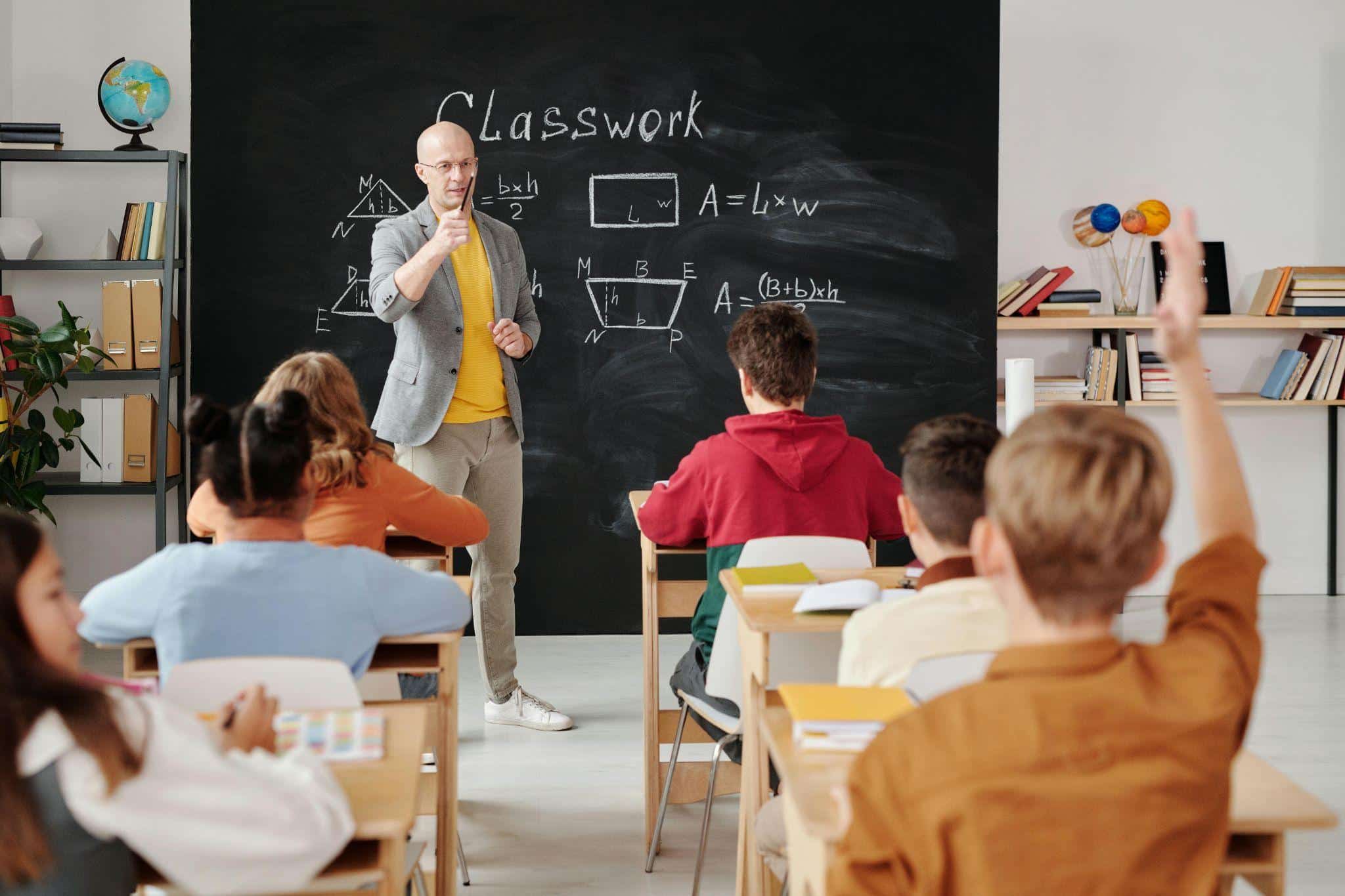 an image of a teacher during class time